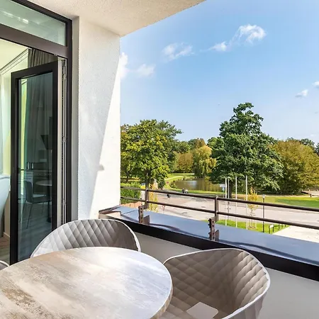 Апартаменты Godewindpark Deluxe-apartment 2-04